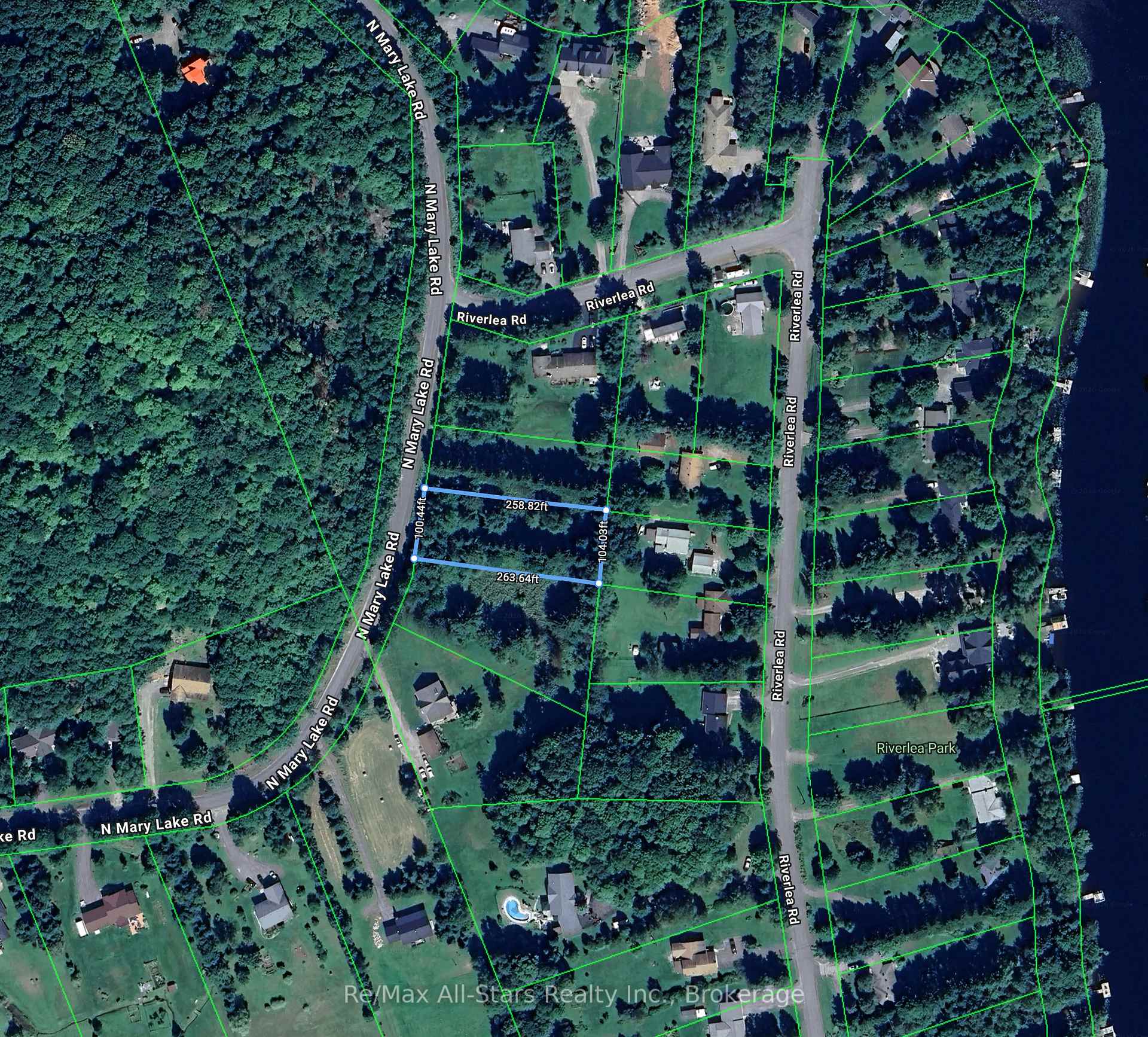 964 North Mary Lake Road, Huntsville, ON, exterior