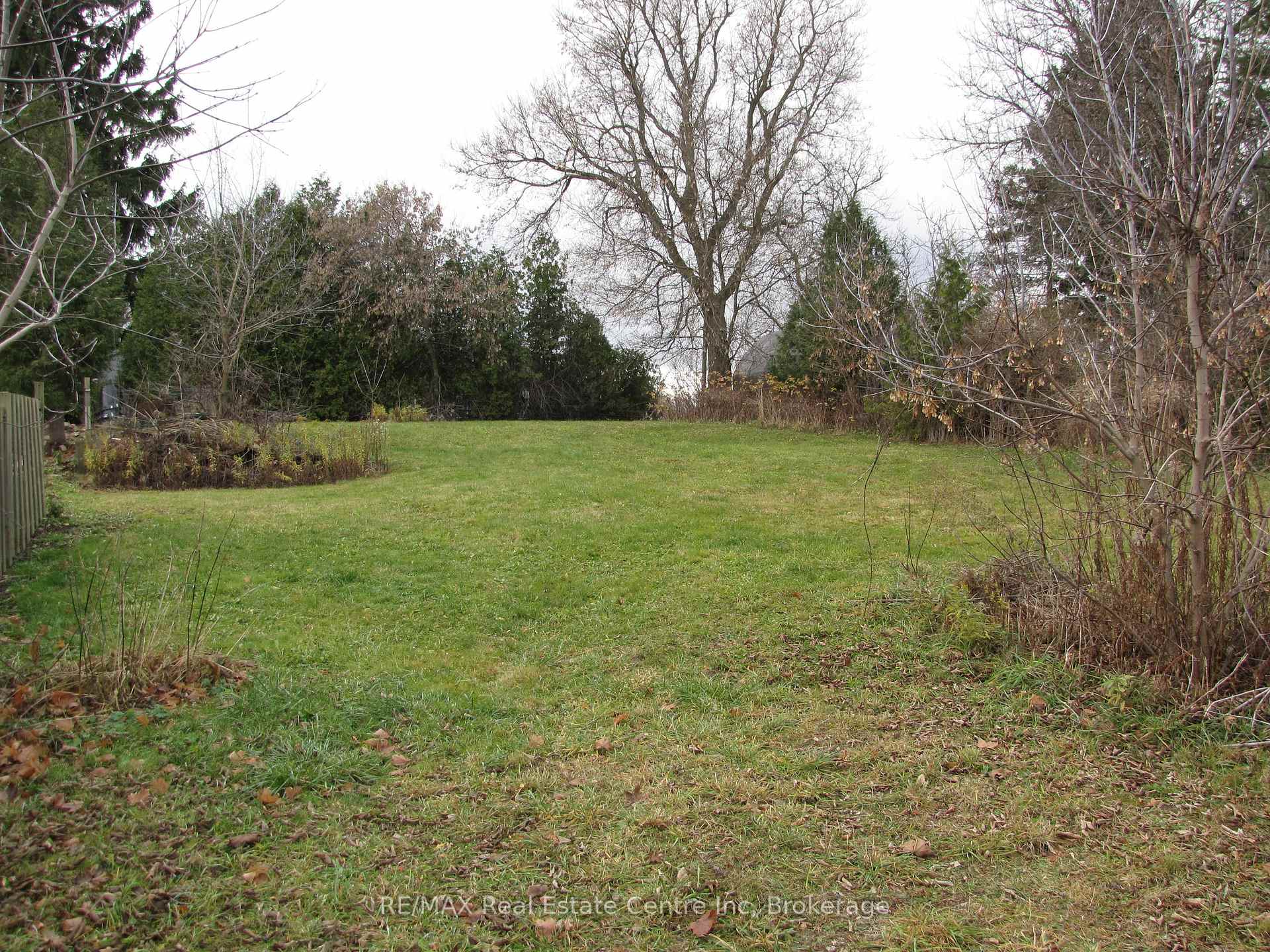 11008 FIRST Line, Milton, ON, exterior