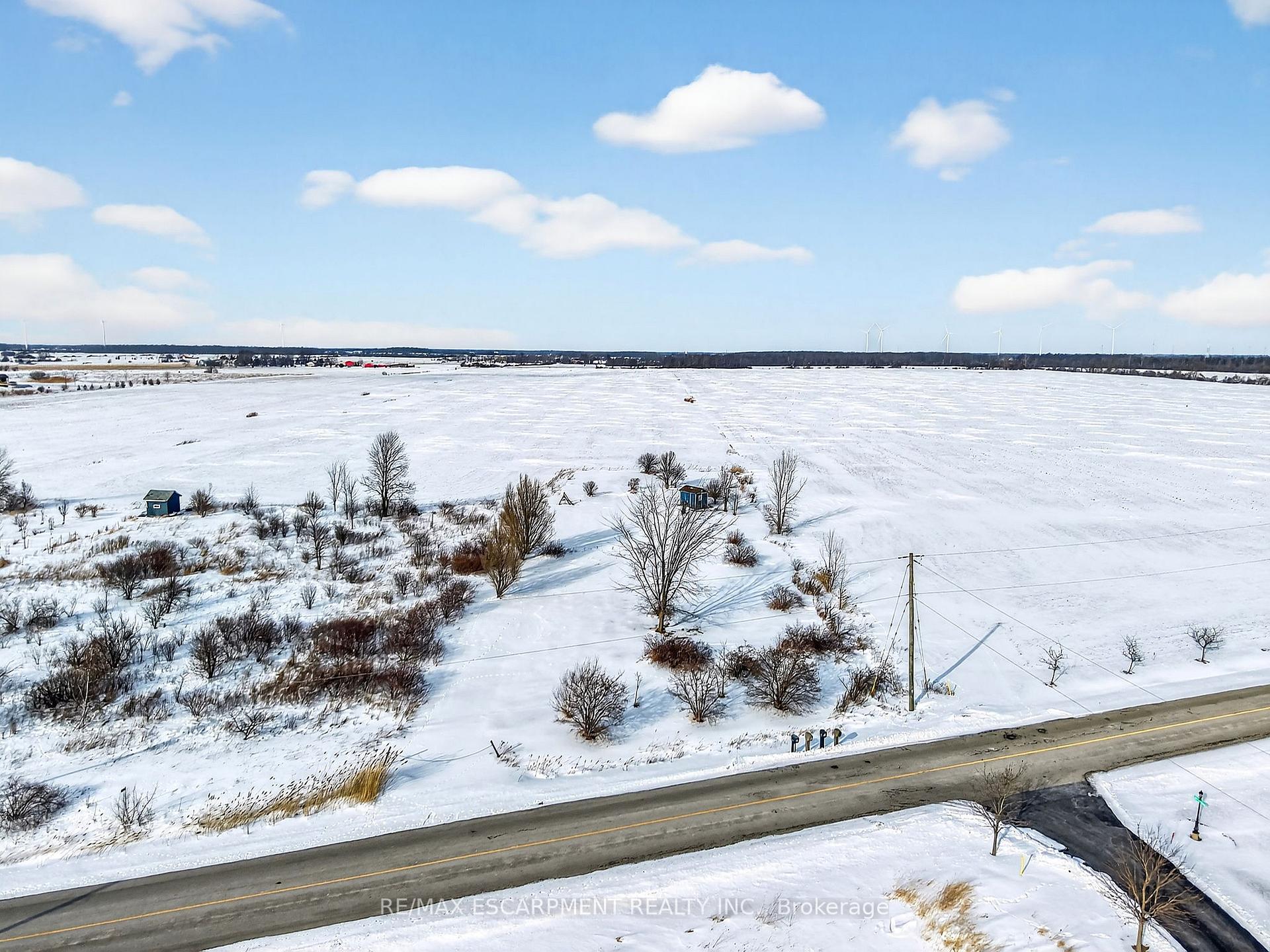 360 Lighthouse Drive, Haldimand, ON, exterior