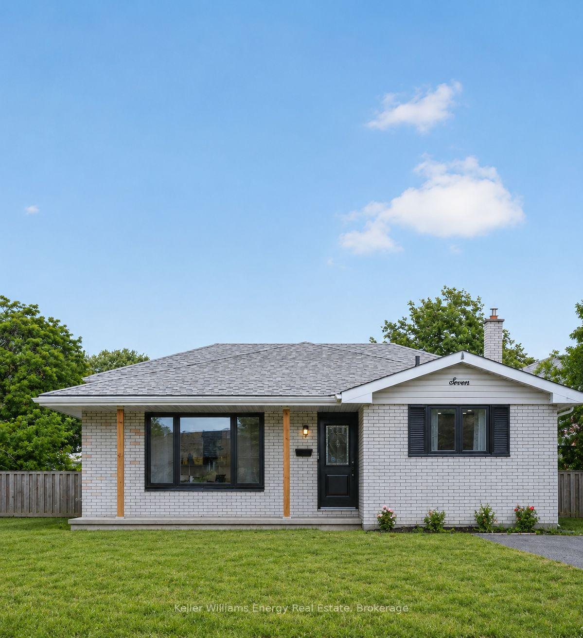 7 Glenarden Crescent, Belleville, ON, exterior