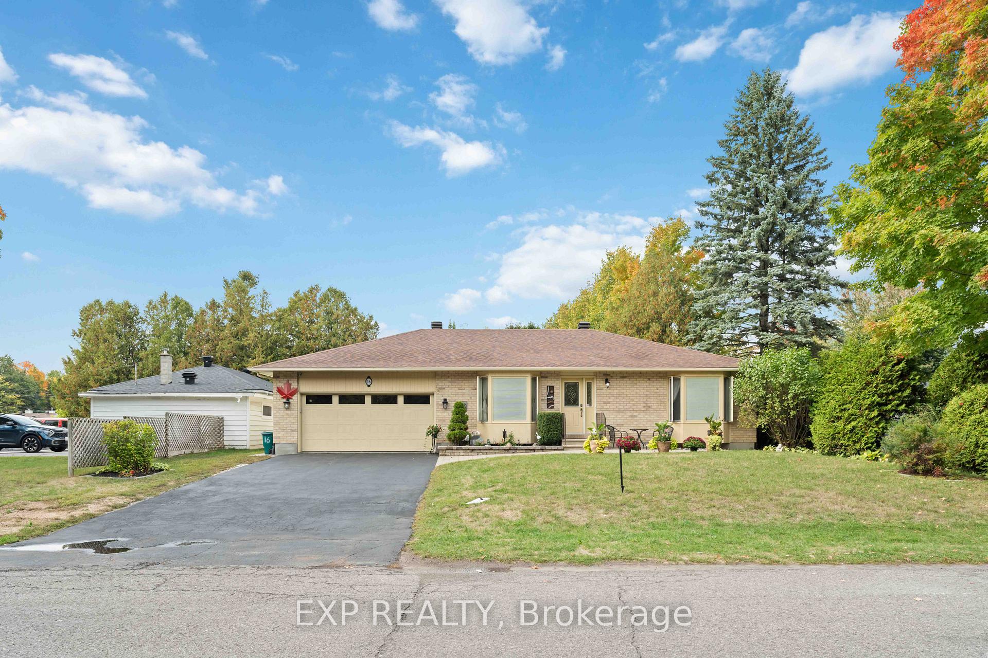 16 Evelyn Street, Stittsville - Munster - Richmond, ON, exterior