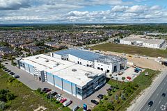 204 - 435 Cityview Boulevard, Vaughan, ON, exterior