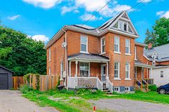 192 Church Street, Brockville, ON, exterior