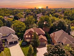 1820 Shady Creek Court, Mississauga, ON, exterior