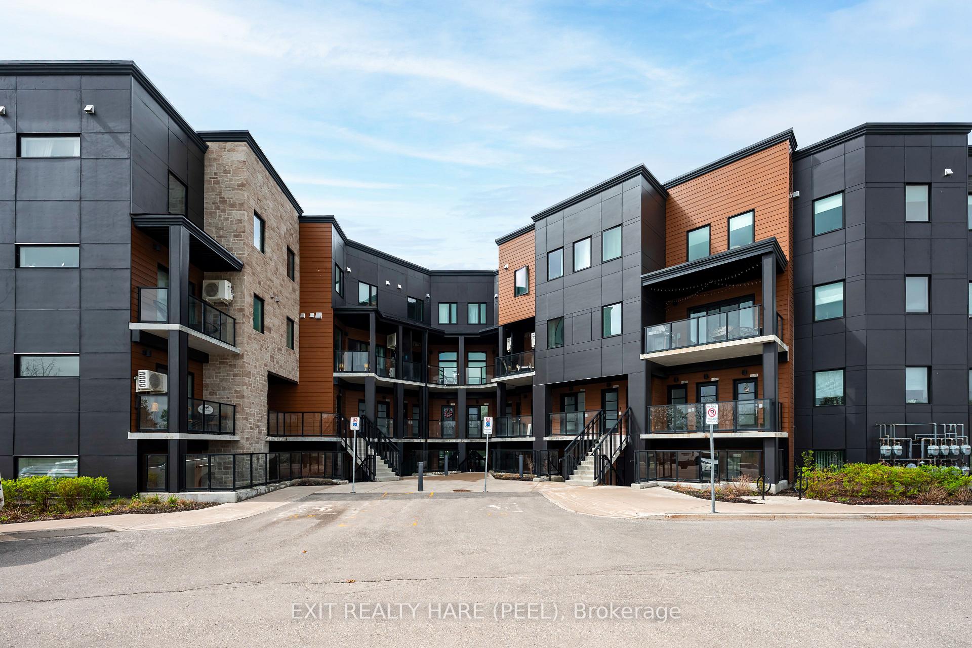 104 - 17 Centre Street, Orangeville, ON, exterior
