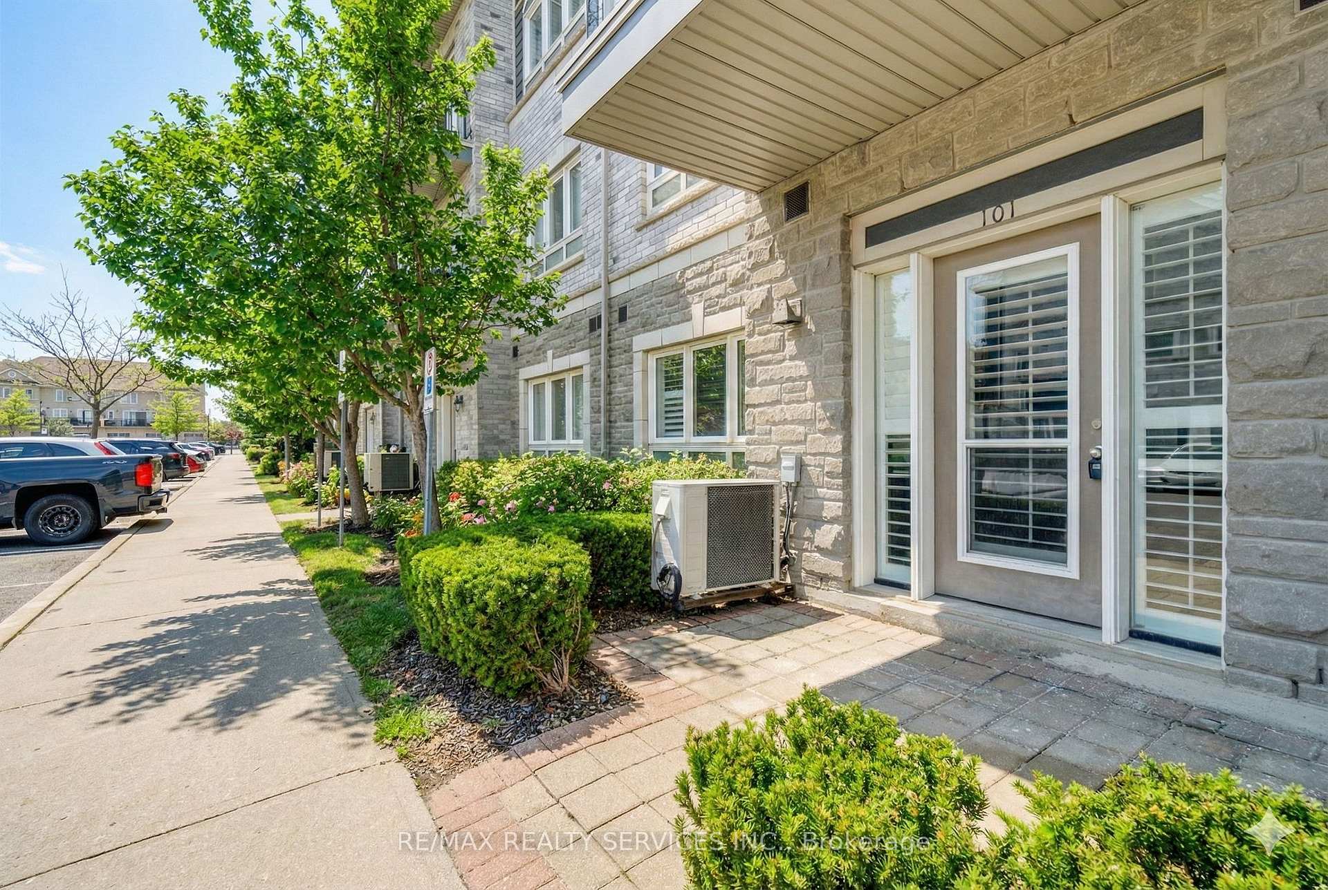 101 - 5150 Winston Churchill Boulevard, Mississauga, ON, exterior