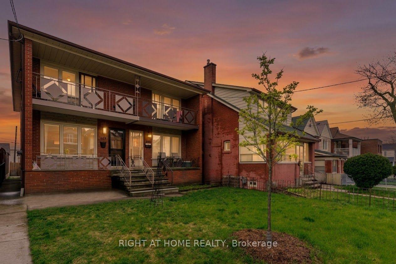 147 Ascot Avenue, Toronto W03, ON, exterior