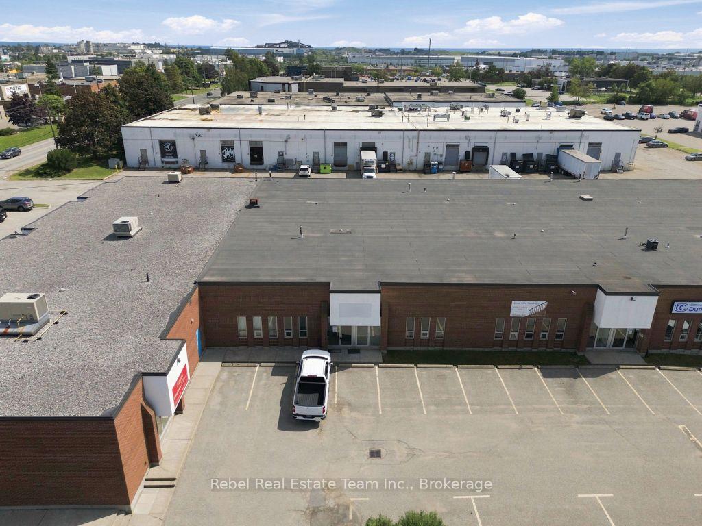 6/7R - 1380 Hopkins Street, Whitby, ON, exterior