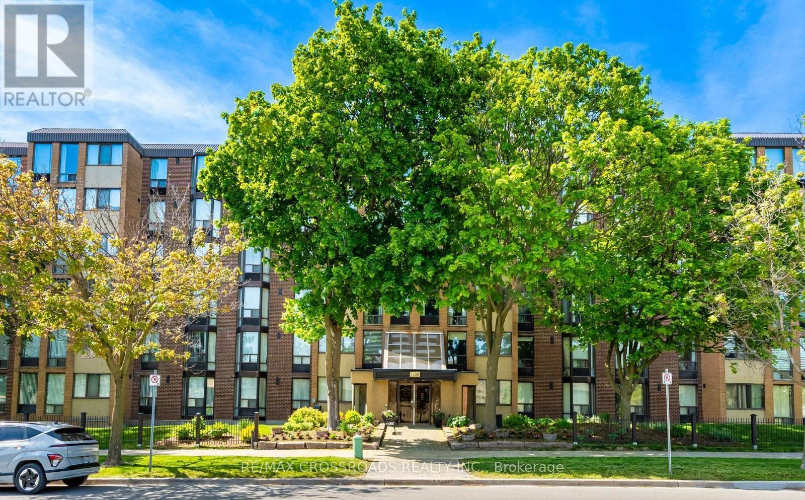 206 - 1530 Pickering Parkway, Pickering, ON, exterior
