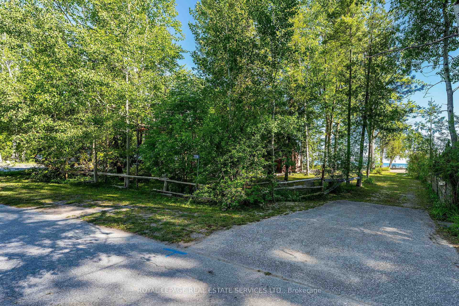 2228 Shore Lane, Wasaga Beach, ON, exterior