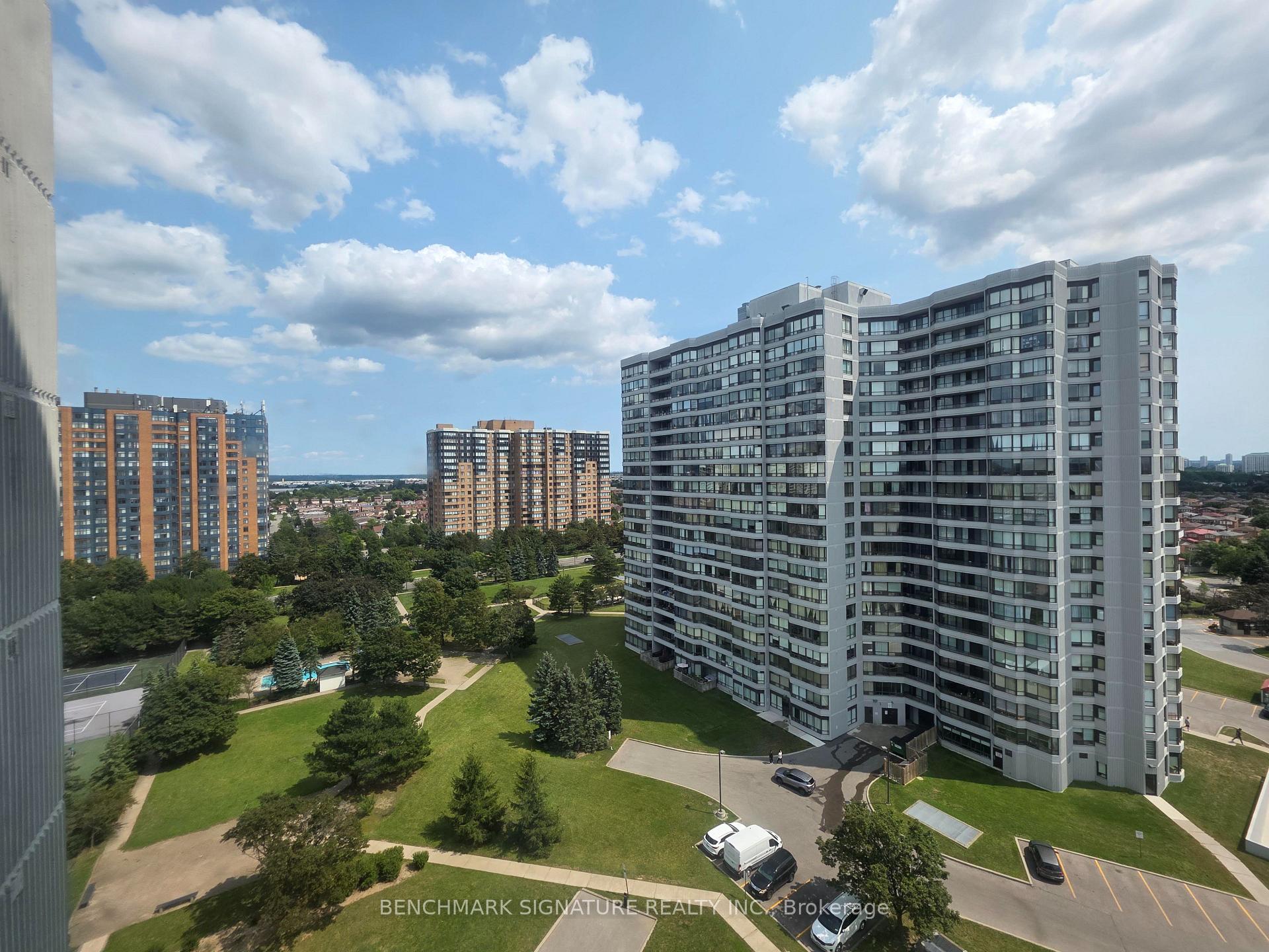 1409 - 300 Alton Towers Circle, Toronto E07, ON, exterior