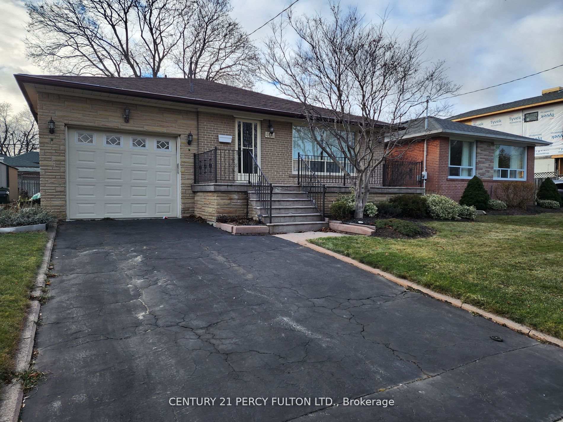 464 Scarborough Golf Club Road, Toronto E09, ON, exterior