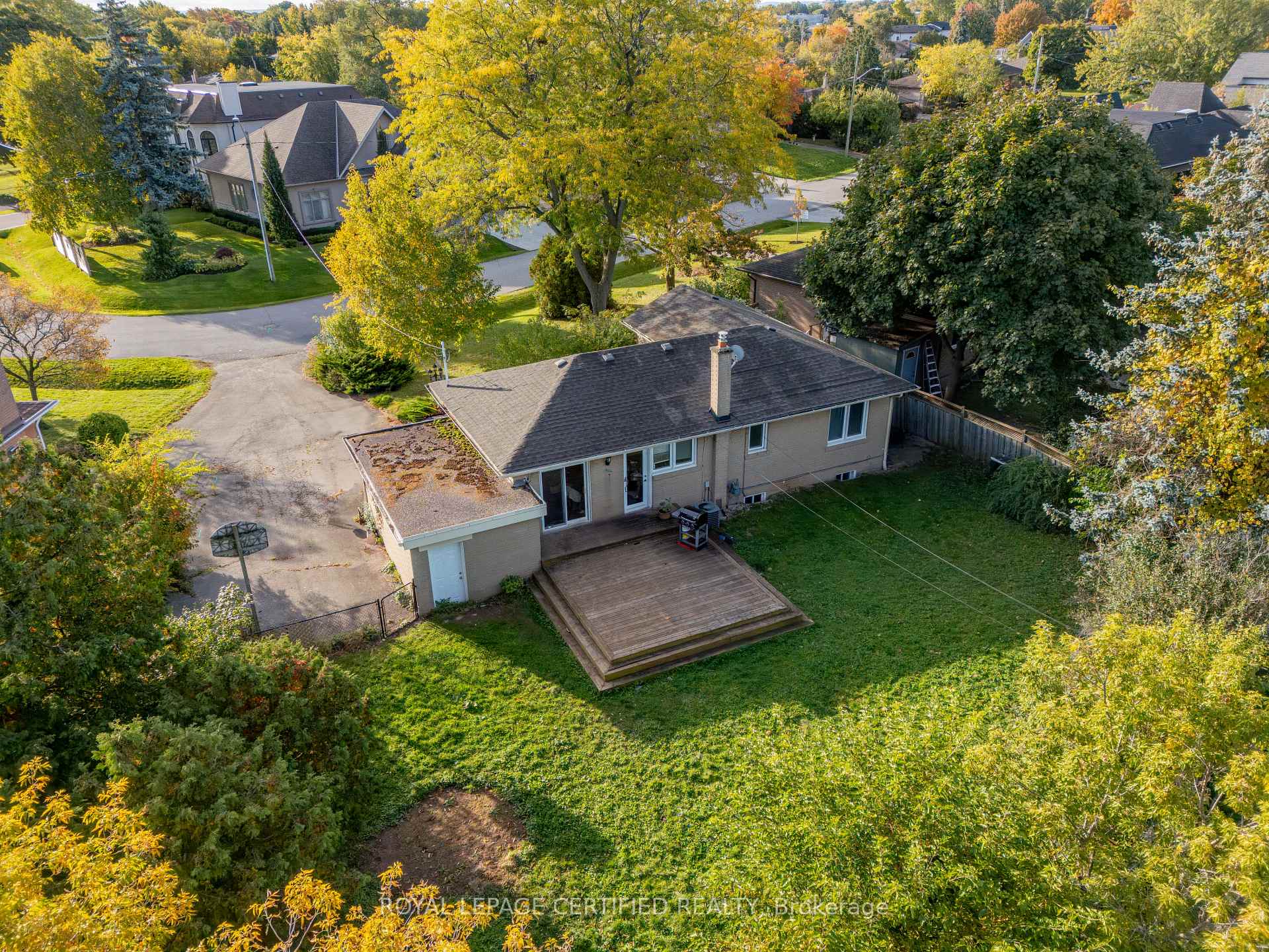 LOWER - 1333 Sheldon Avenue, Oakville, ON, exterior