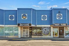 2 - 860 Taylor Creek Drive, Orleans - Cumberland and Area, ON, exterior