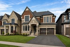 8 Heart Lake Circle, King, ON, exterior