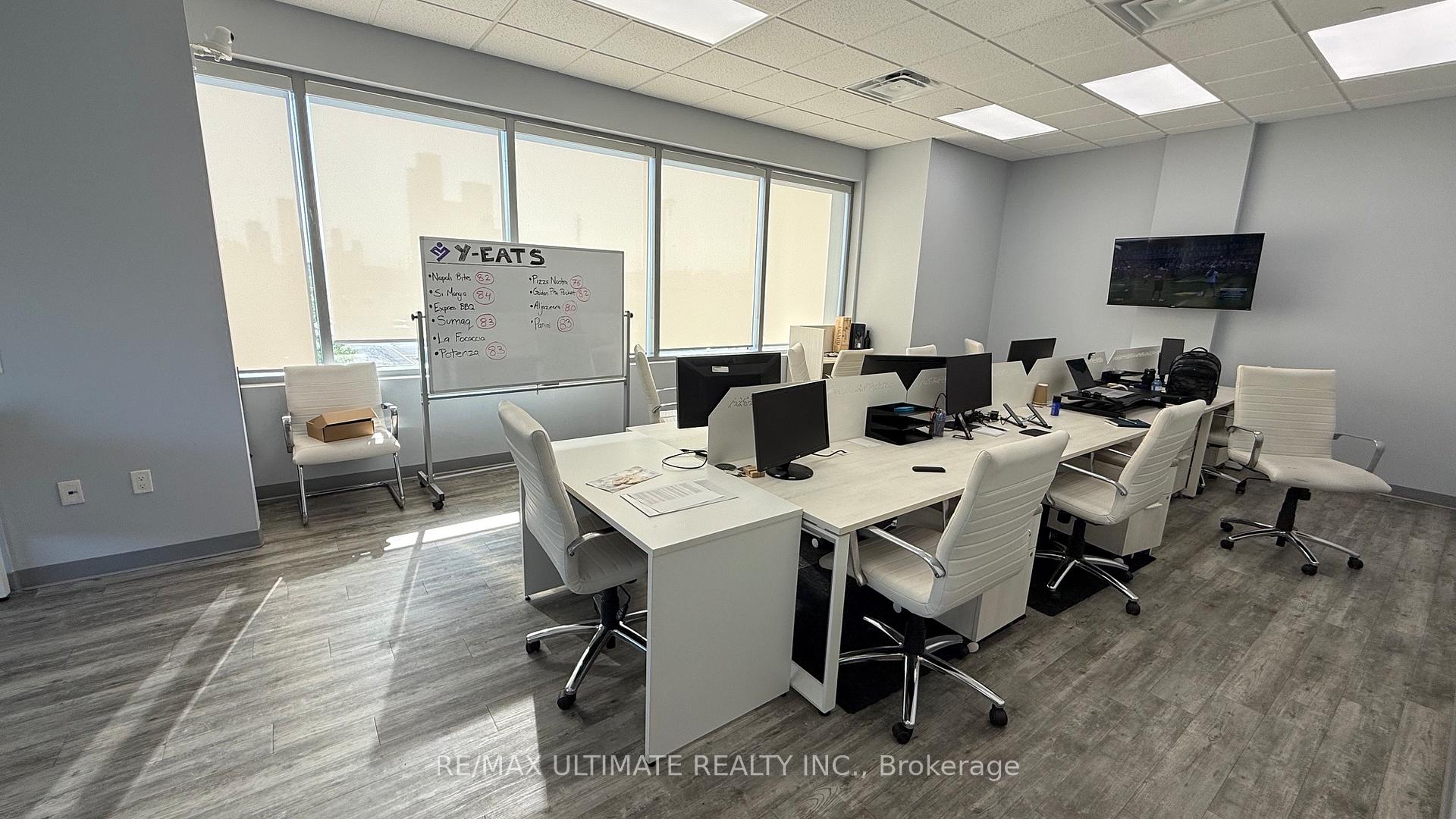 238/239 - 7777 Weston Road, Vaughan, ON, exterior