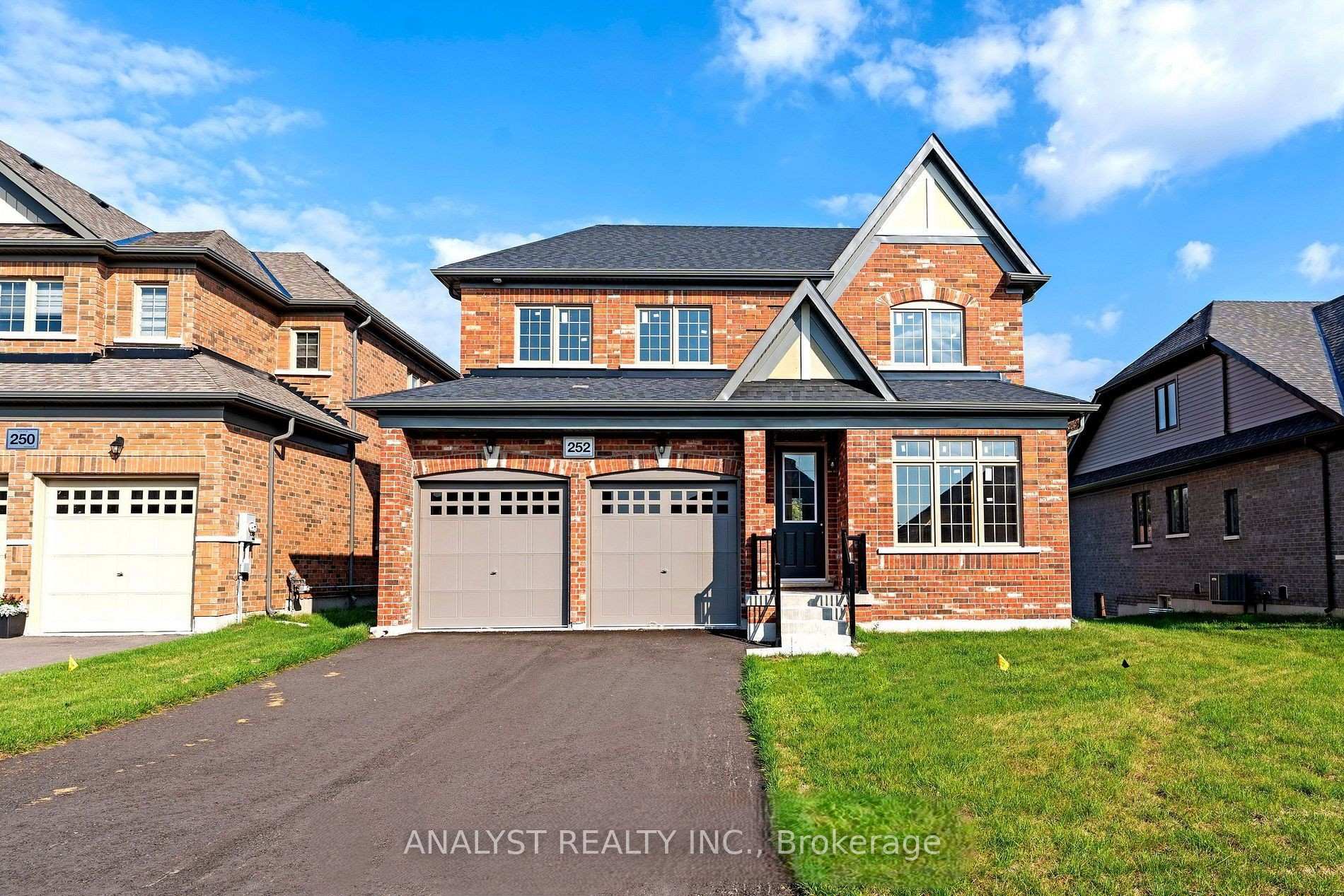 252 Wilcox Drive, Clearview, ON, exterior