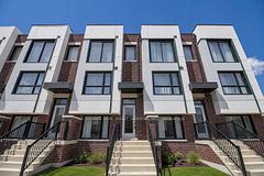 14 Bateson Street, Ajax, ON, exterior