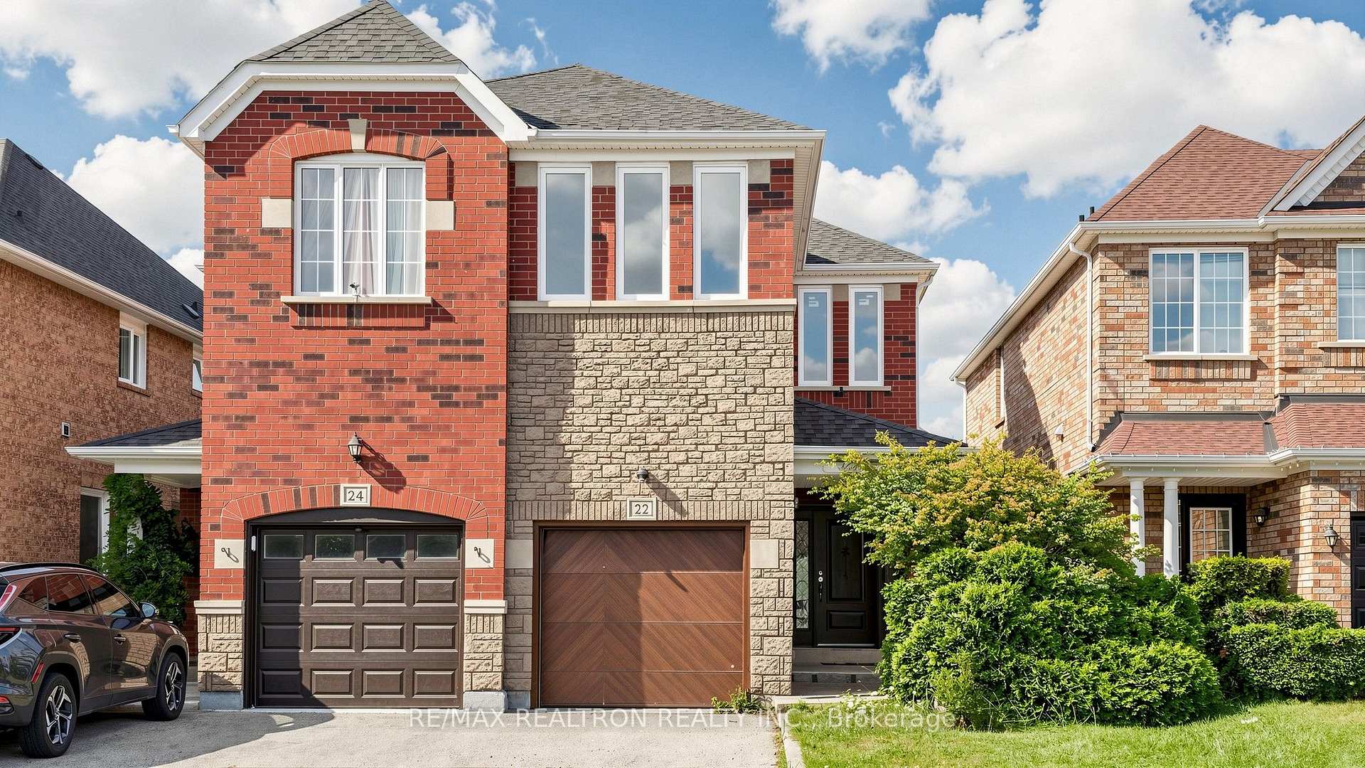 22 Belvia Drive, Vaughan, ON, exterior