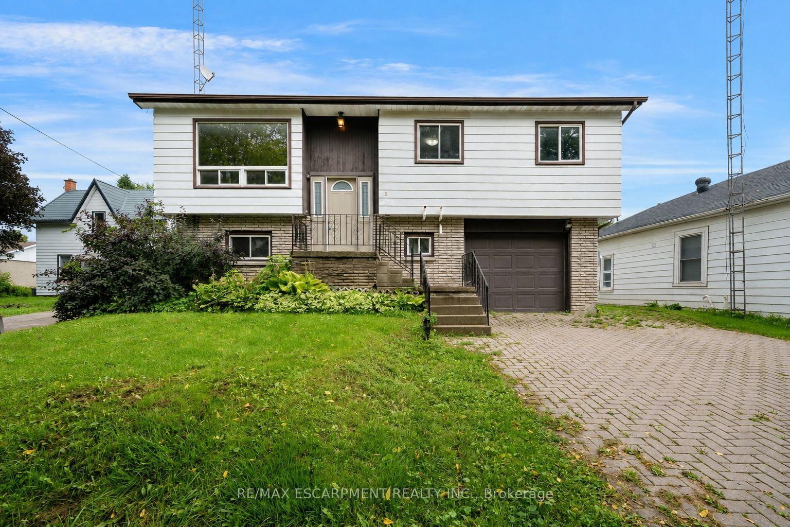 5 Elizabeth Street, Innisfil, ON, exterior