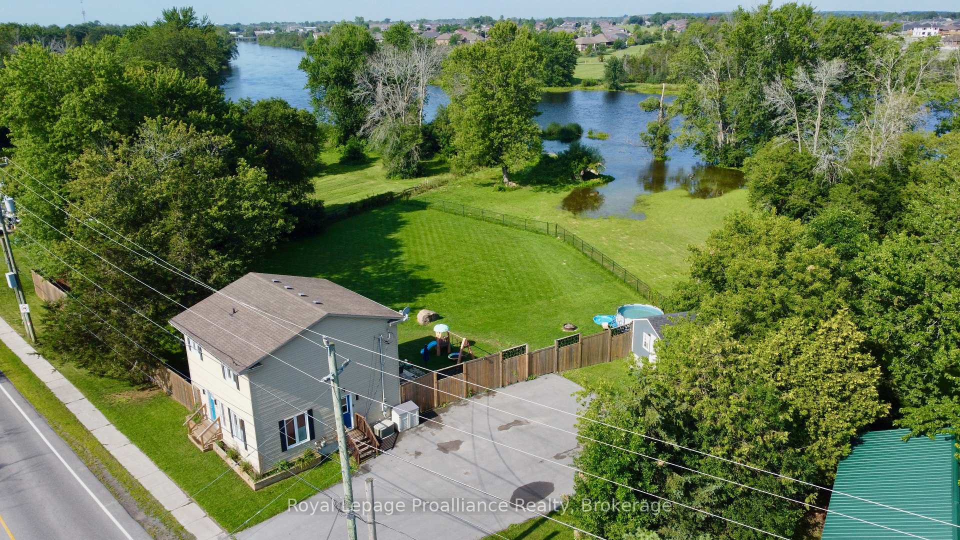 465 Cannifton Road, Belleville, ON, exterior