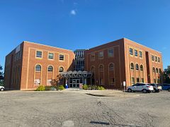 301 - 180 Vine Street S, St. Catharines, ON, exterior