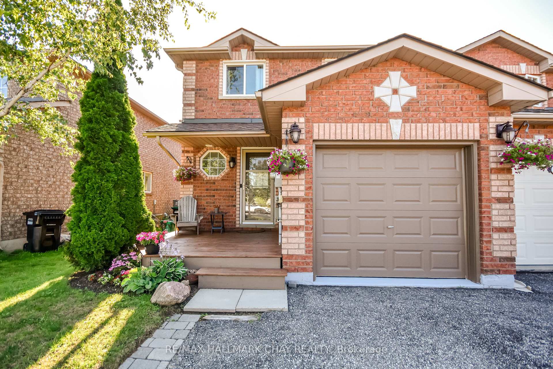 17 Srigley Street, Barrie, ON, exterior