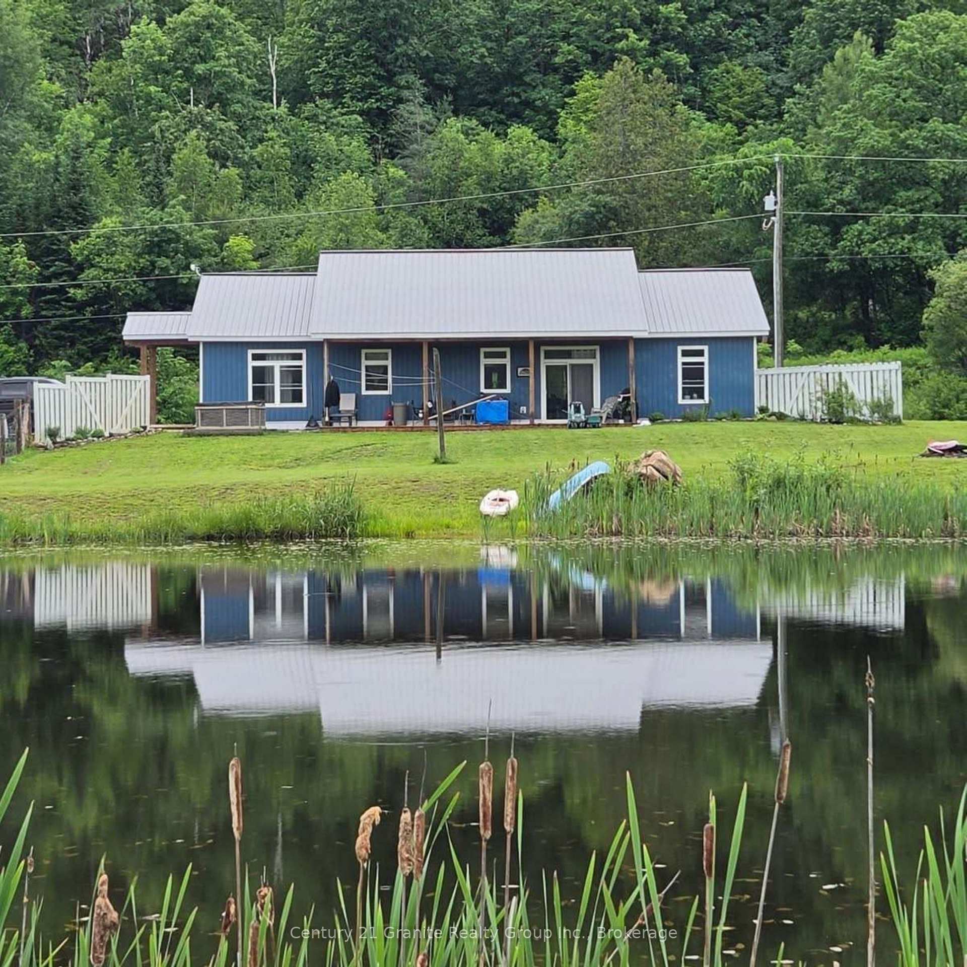 704 Lakeview Road, Bancroft, ON, exterior