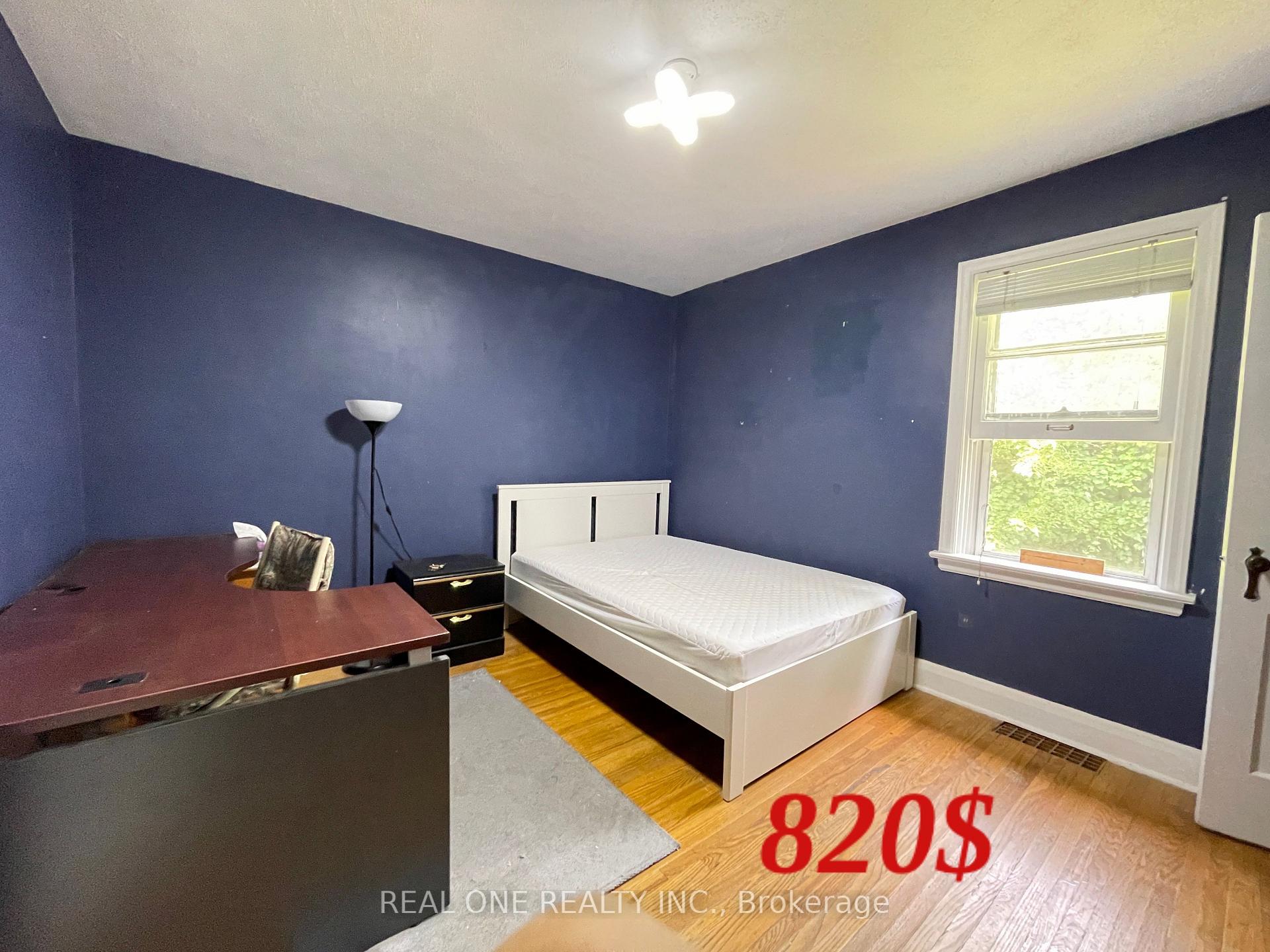 35 Bowman (B) Street, Hamilton, ON, exterior