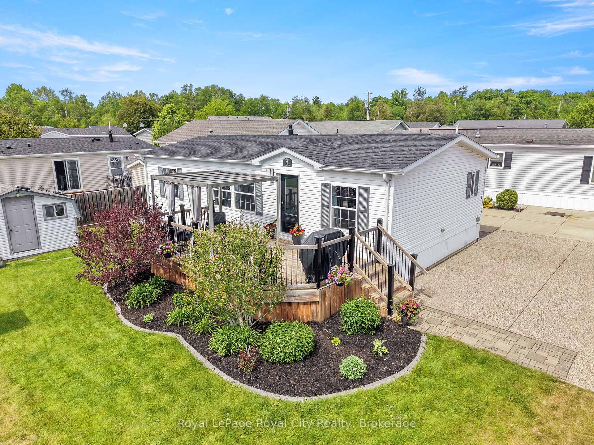 2 PAVILION Road, Puslinch, ON, exterior