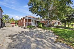Lower - 292 Bogert Avenue, Toronto C07, ON, exterior