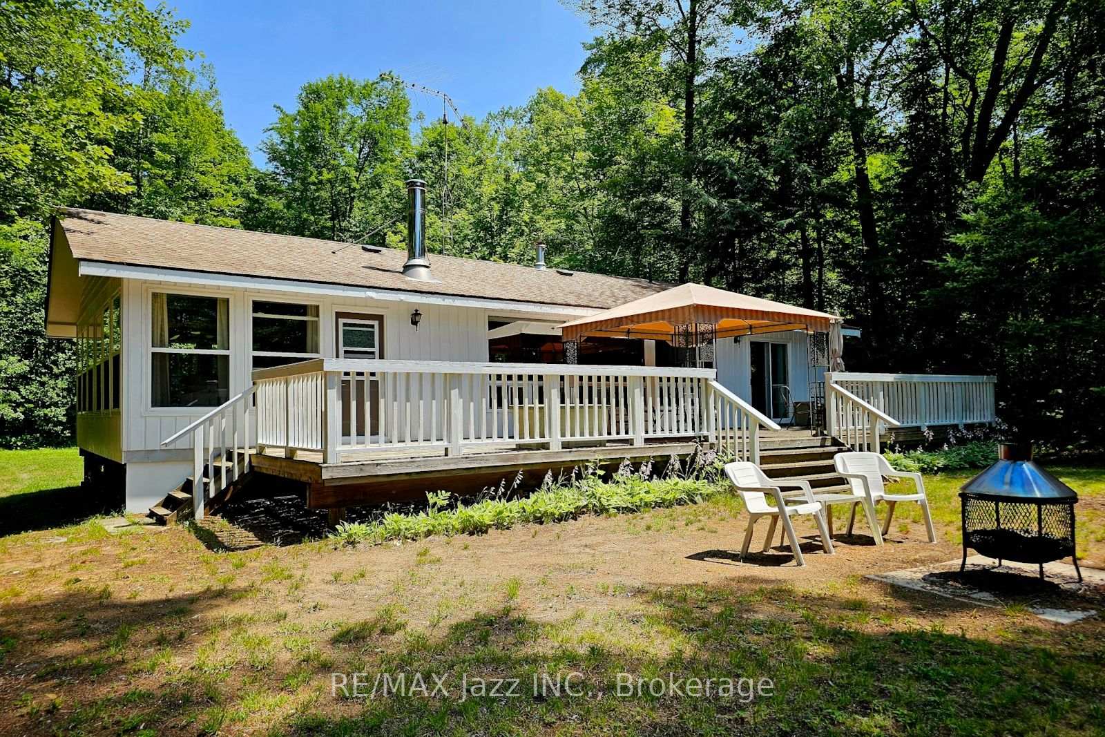 2006 South Beaver Lake Lane, Minden Hills, ON, exterior