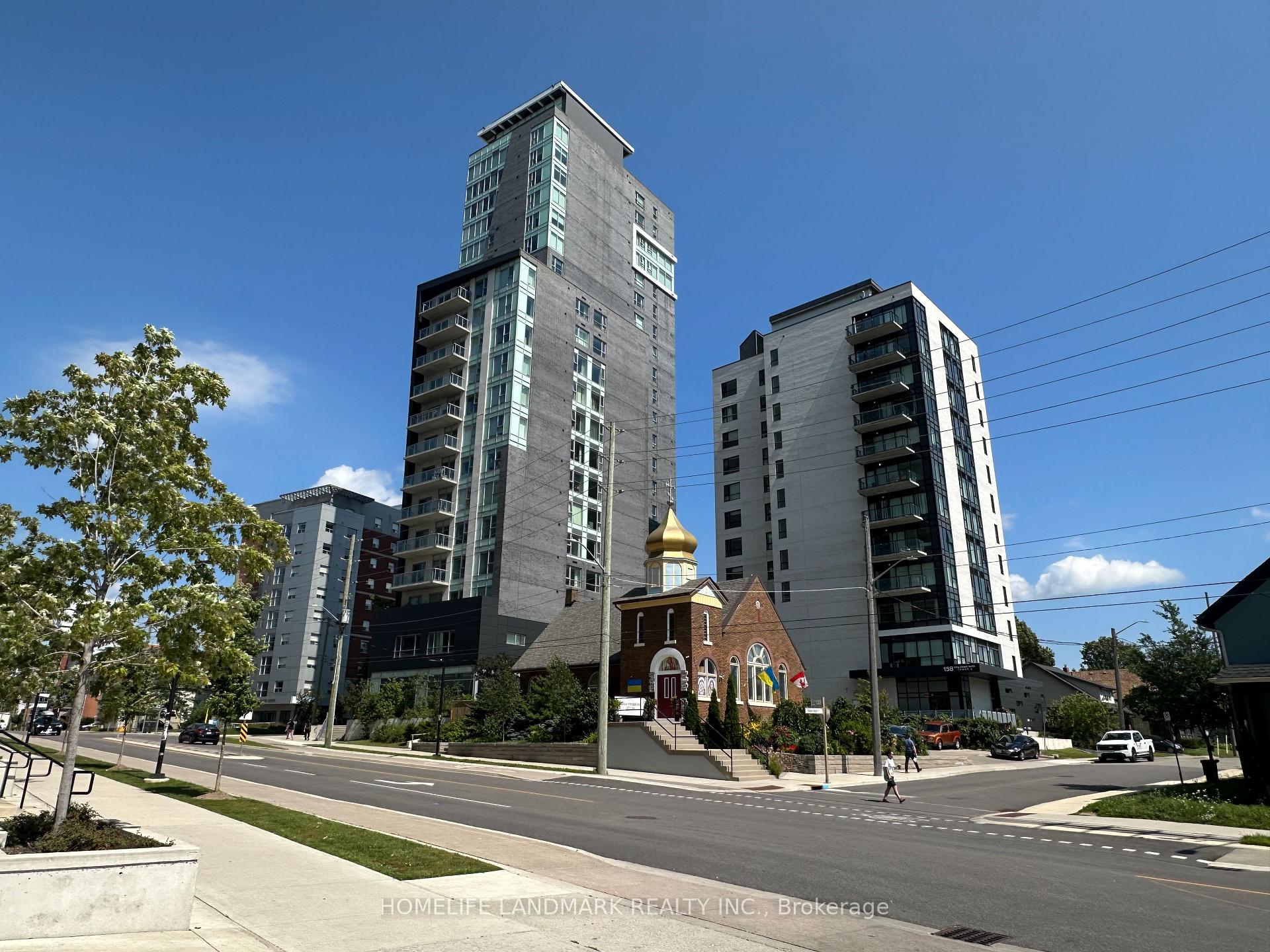 2004 - 158 KING Street N, Waterloo, ON, exterior