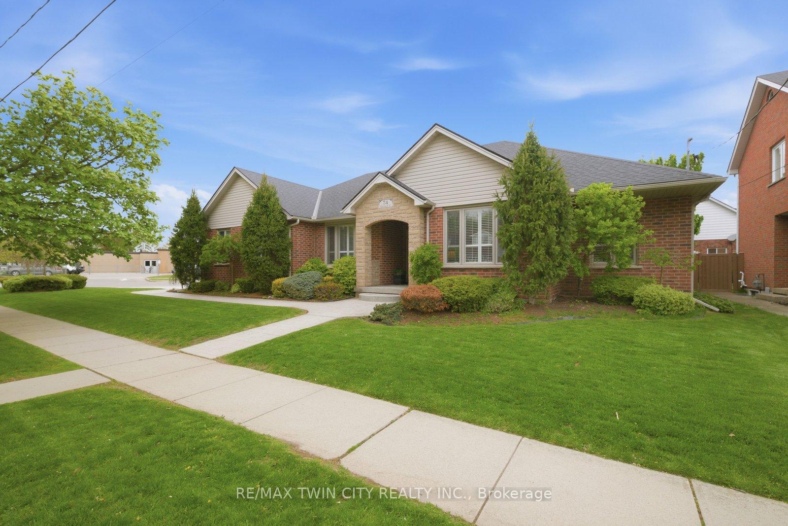 74 Franklin Street, Brantford, ON, exterior