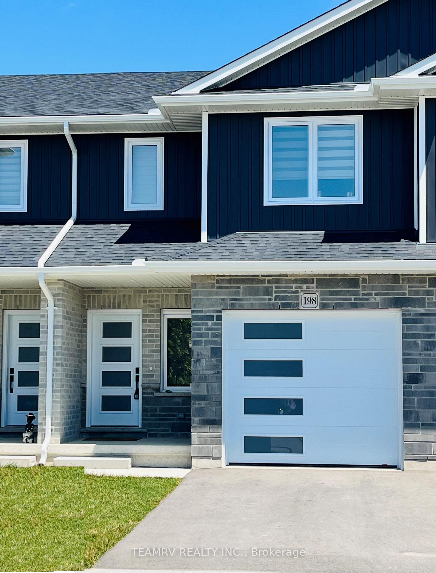 198 Hooper Street, St. Marys, ON, exterior