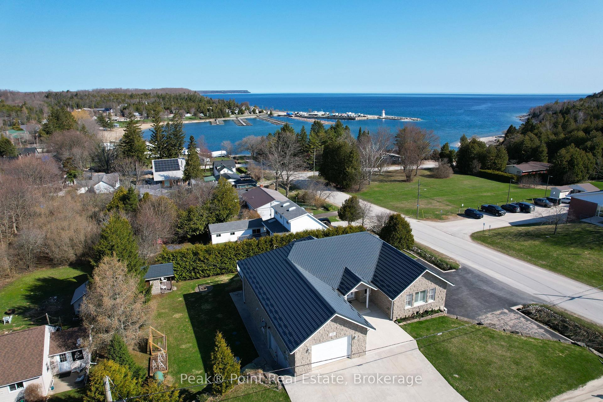 20 Moore Street, Northern Bruce Peninsula, ON, exterior