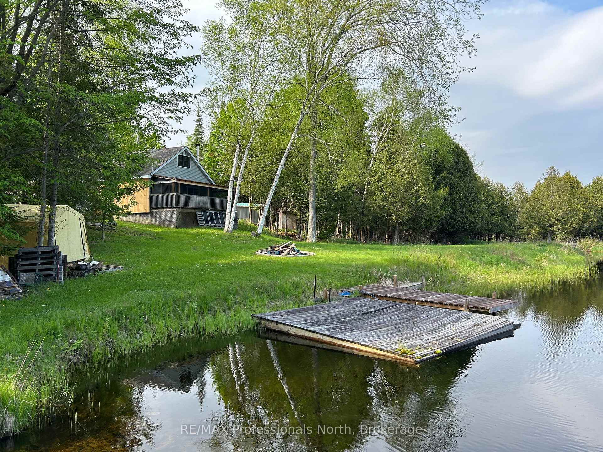 810 4th Line, Douro-Dummer, ON, exterior