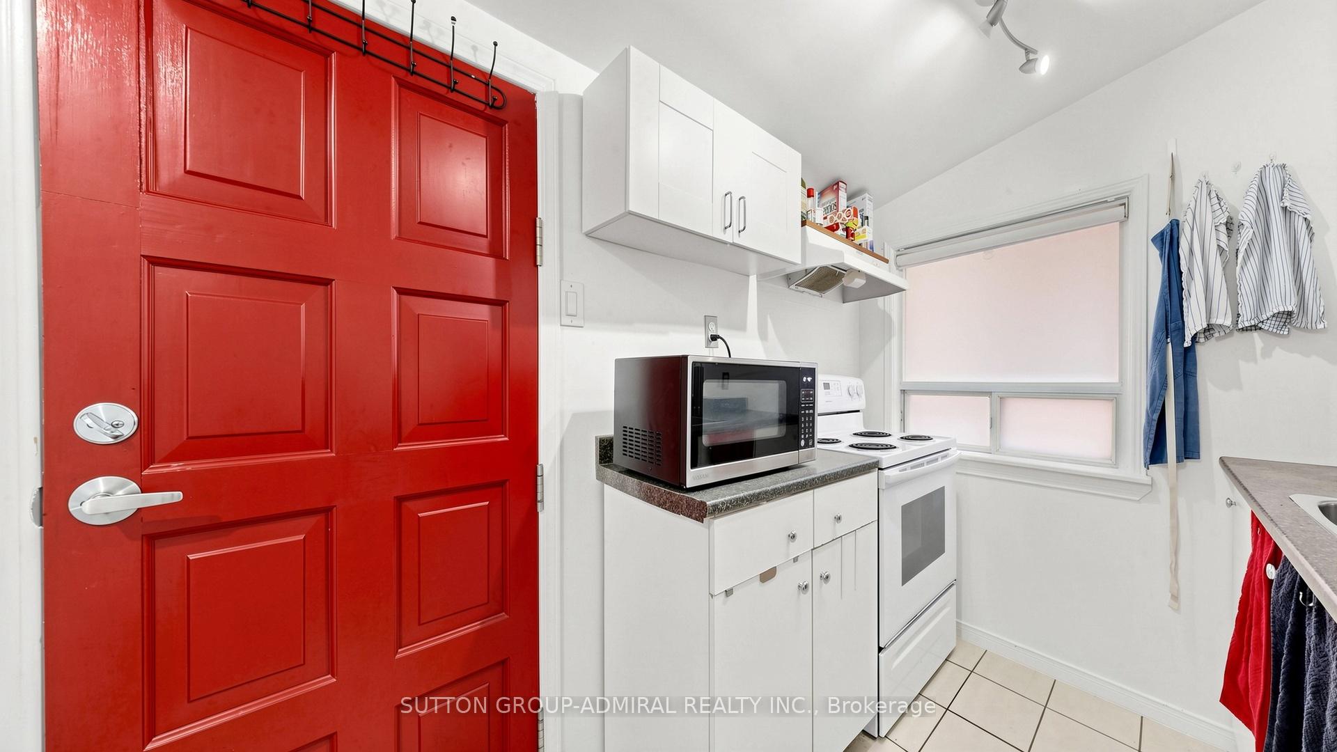 75 Rockcliffe Boulevard, Toronto W03, ON, exterior