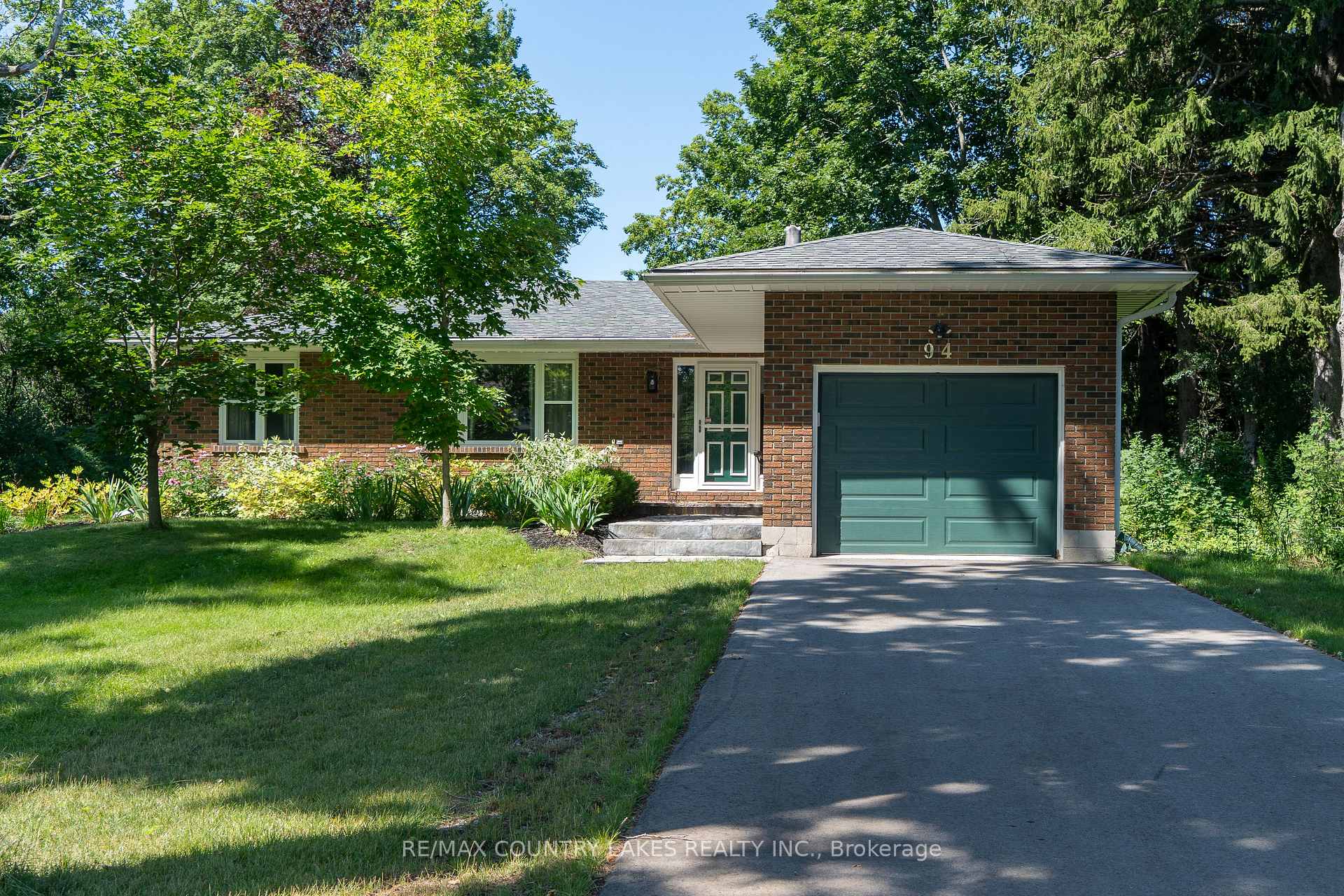 94 Laidlaw Street N, Brock, ON, exterior