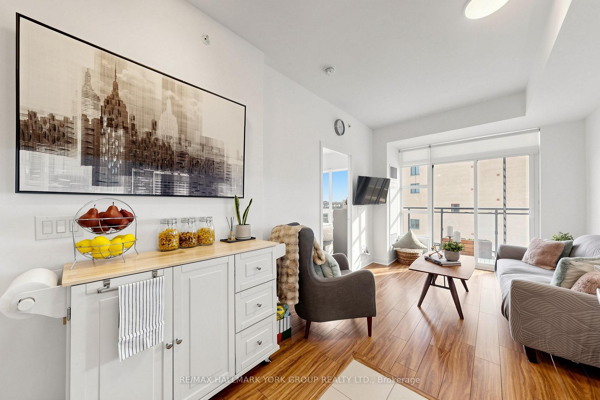 612 - 840 Queen's Plate Drive, Toronto W10, ON, exterior