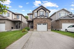 676 Guiness Way, London North, ON, exterior