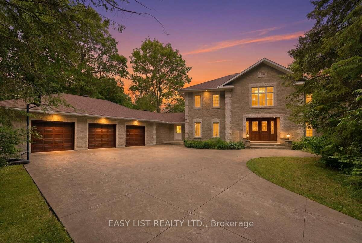 28 Marchbrook Circle, Kanata, ON, exterior
