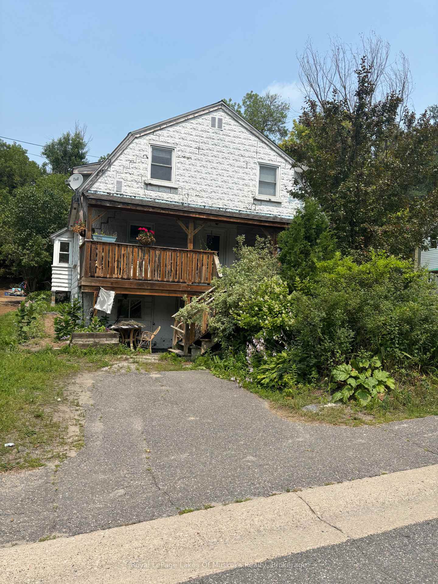 26 Cann Street, Huntsville, ON, exterior