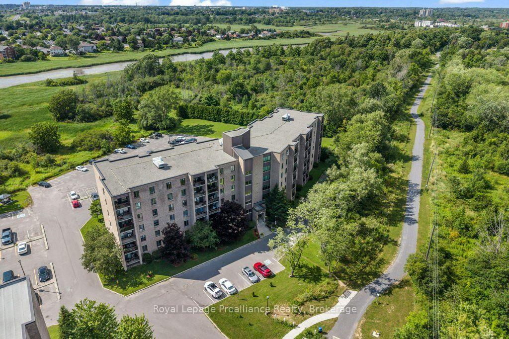 509 - 358 Queen Mary Road, Kingston, ON, exterior