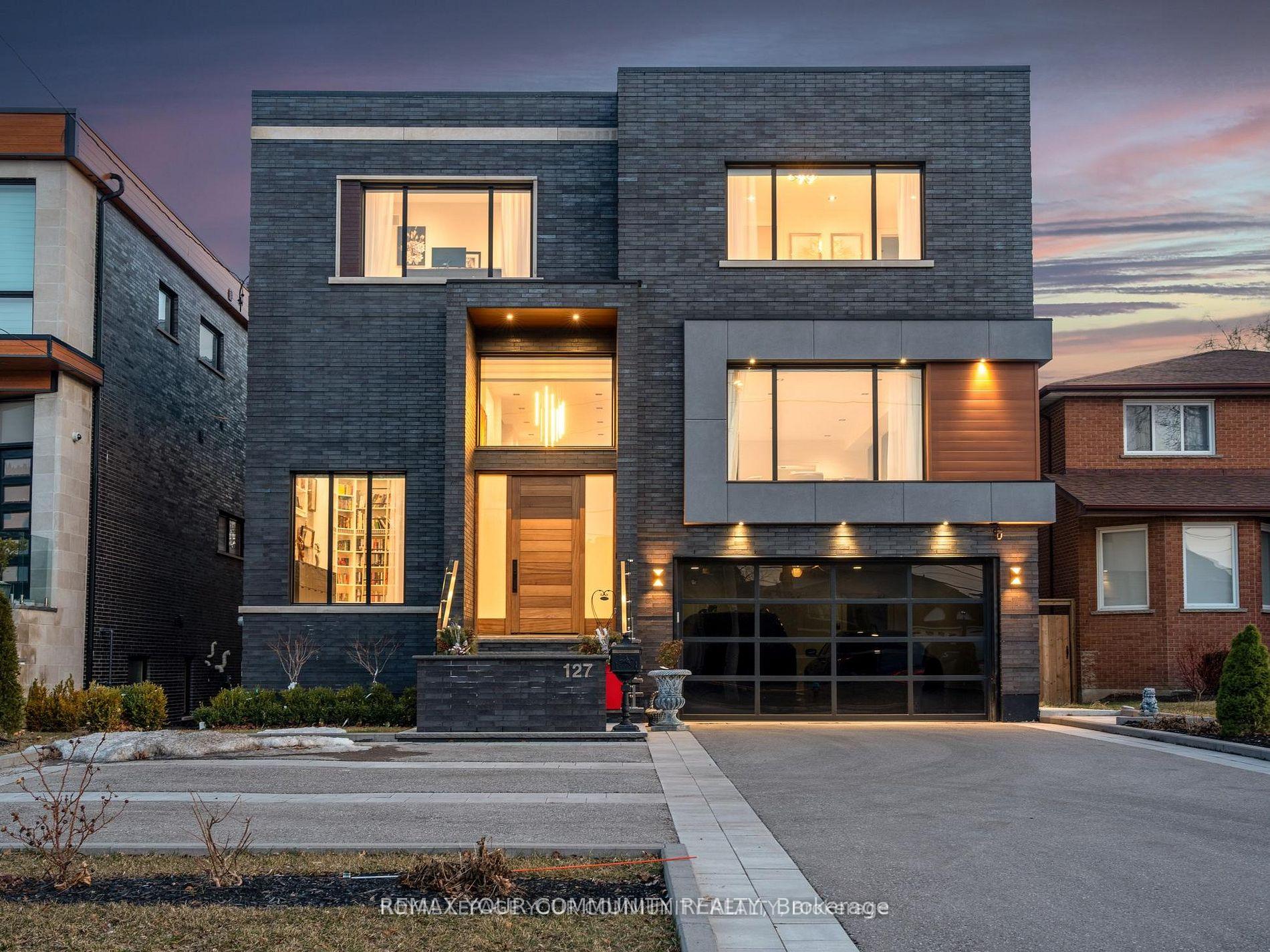 127 Elgin Mills Road W, Richmond Hill, ON, exterior