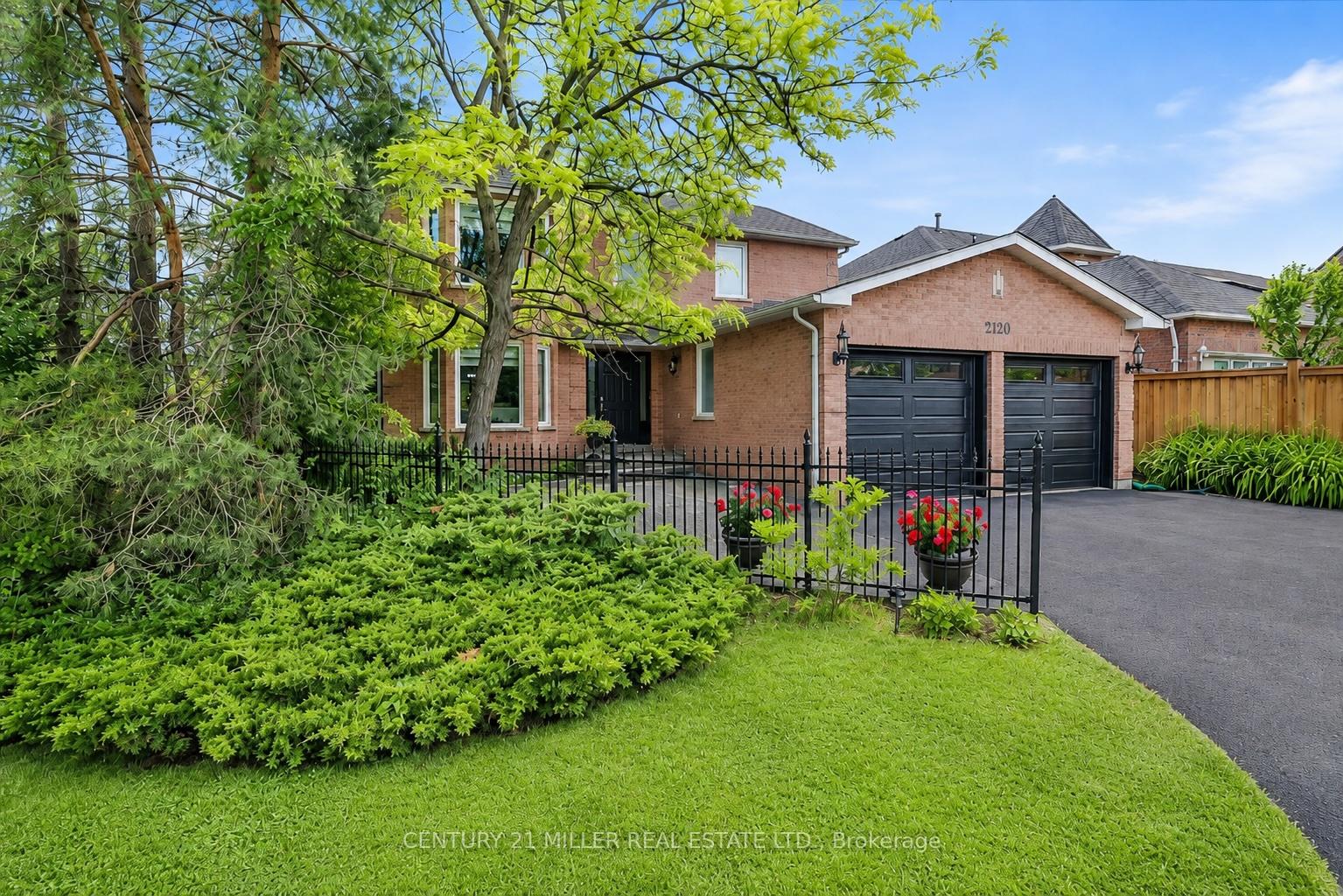 2120 Sixth Line, Oakville, ON, exterior