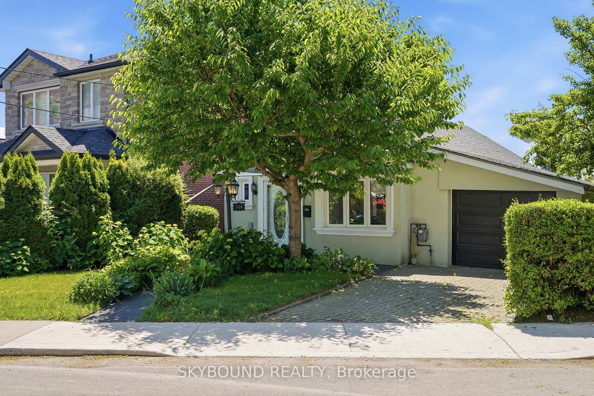 358 Silverthorn Avenue, Toronto W03, ON, exterior