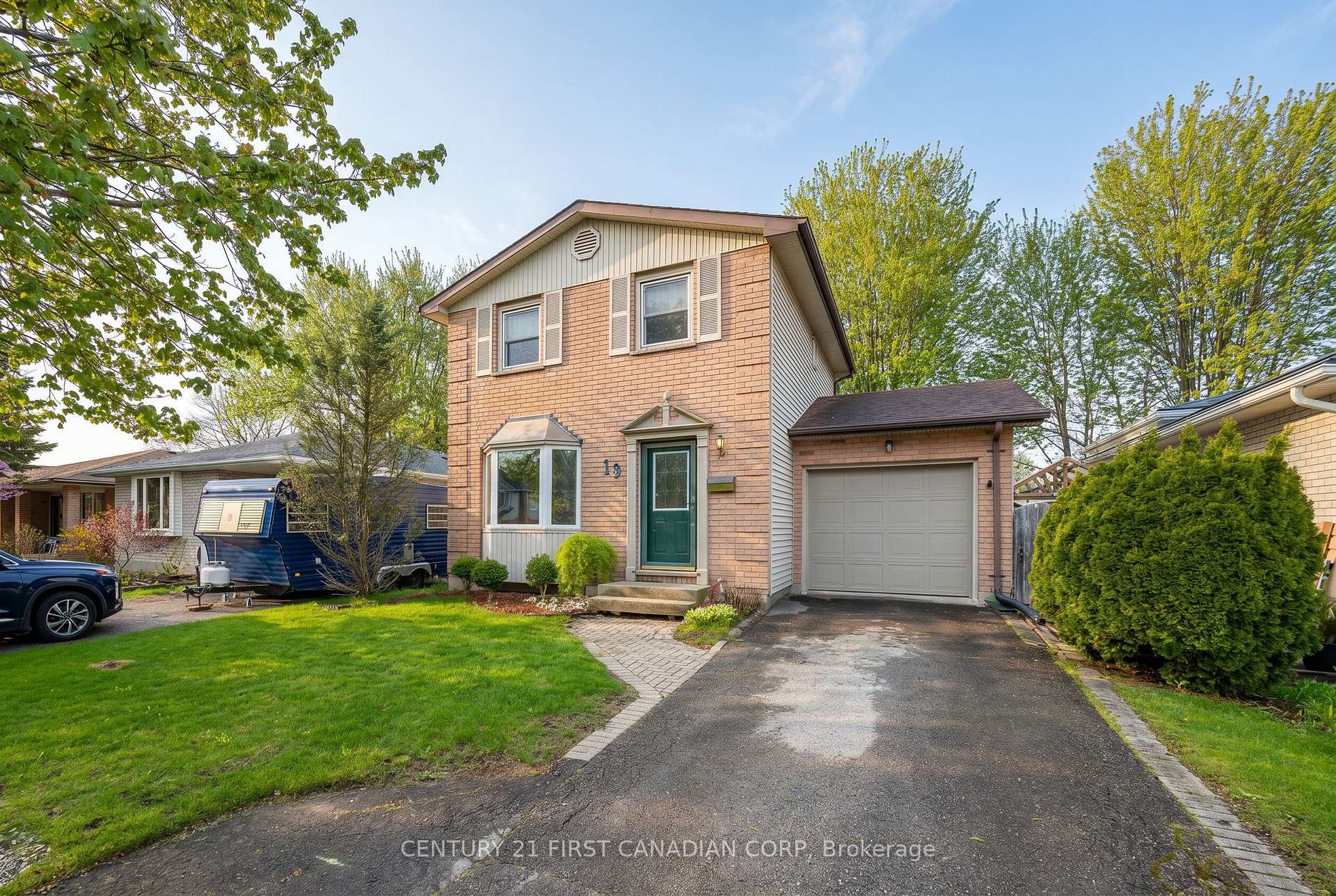 19 CLARA Crescent, London South, ON, exterior