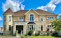 21 Tupling Street, Bradford West Gwillimbury, ON, exterior