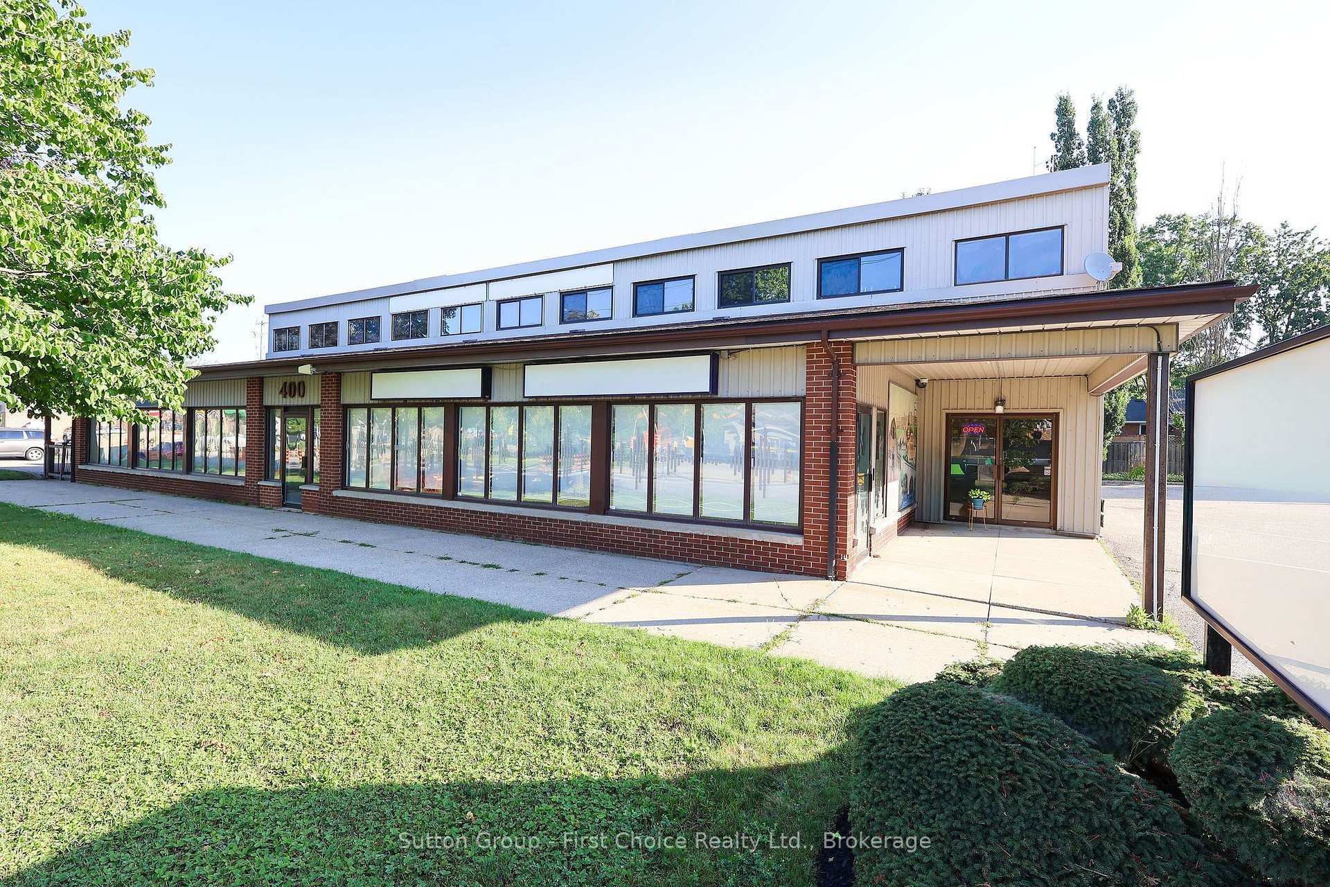 400 Huron Street, Stratford, ON, exterior